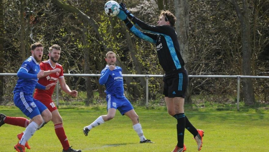 SV Dörpum gewinnt auch Spitzenspiel gegen FC Wiesharde