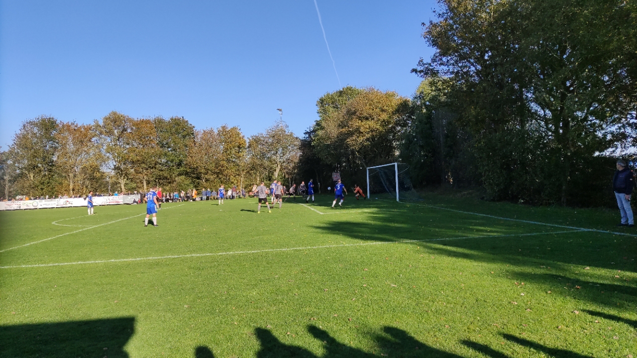 SV Dörpum weiter an der Tabellenspitze